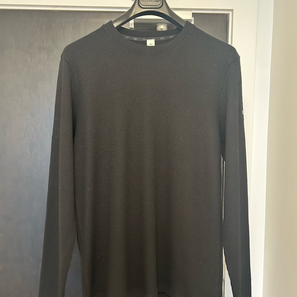 ALO Yoga Men's Long Sleeve Waffle Thermal Top in Black